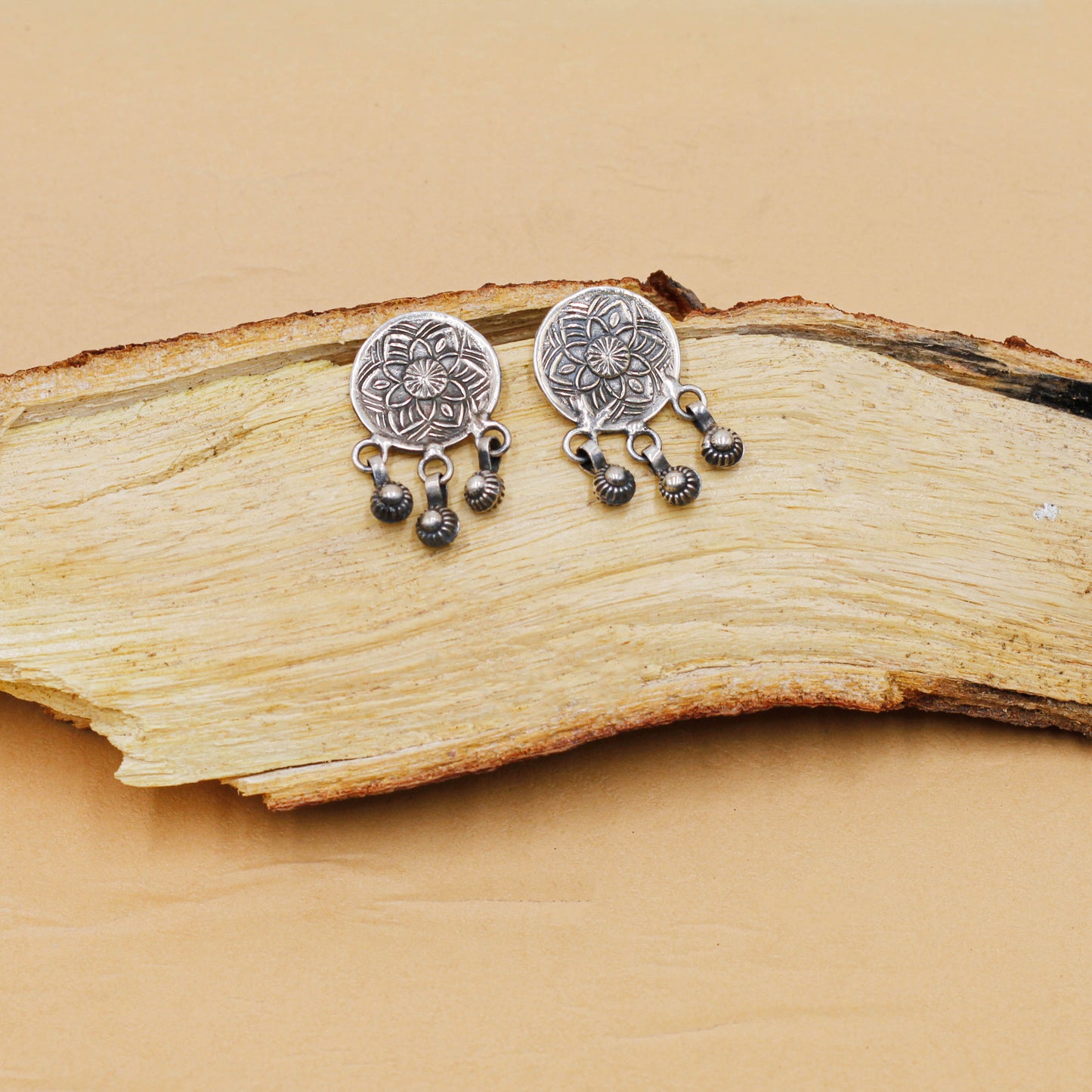 Sangeeta Boochra Silver Handcrafted Earring