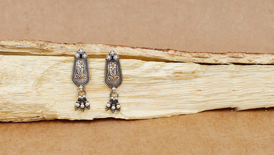 Oxidized Silver Stud With Hanging Ghunghroo