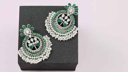 Kundan Majesty: Sangeeta Boochra's Silver Handcrafted Earrings