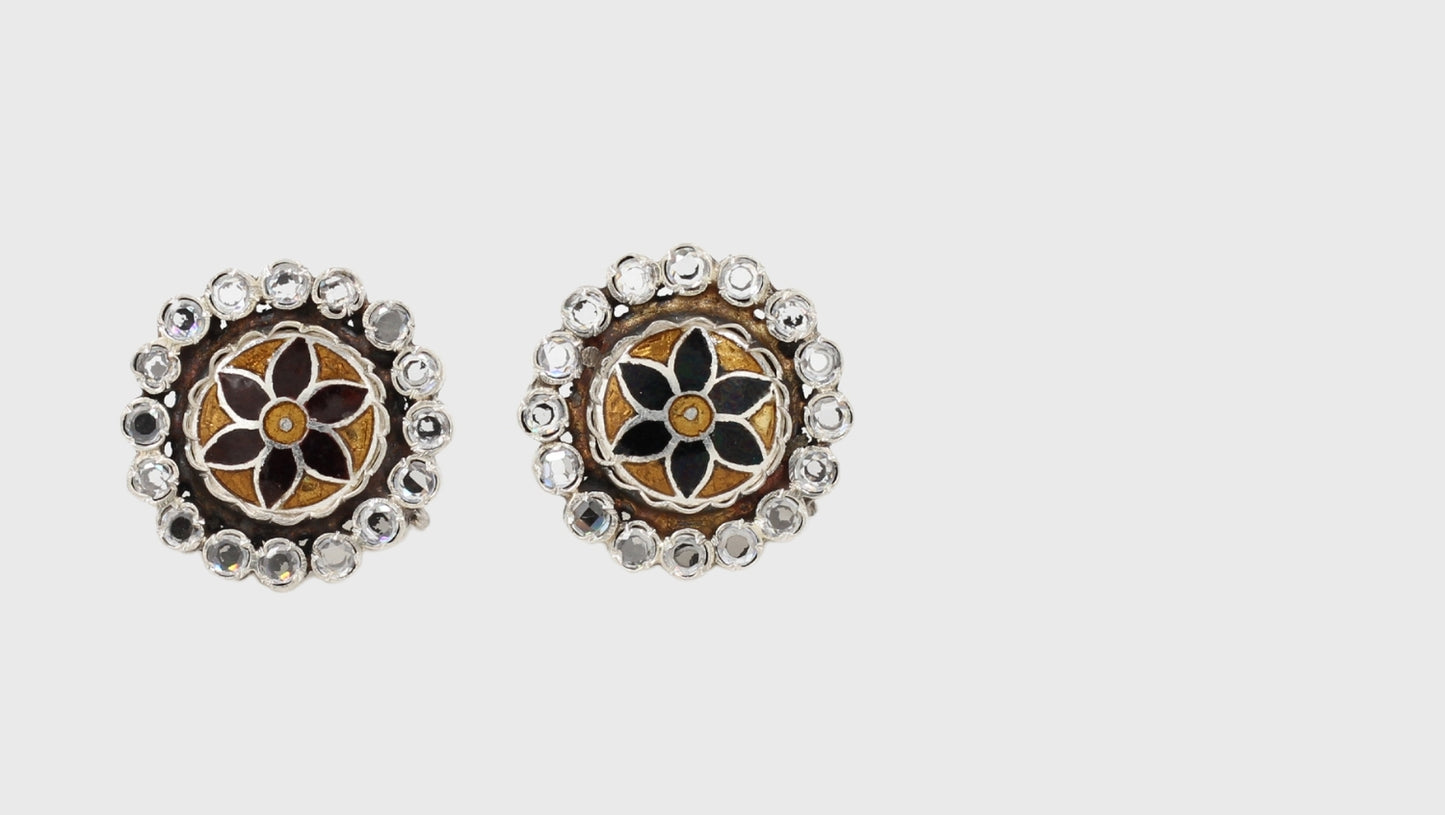 Heritage-Inspired Round Silver Stud Earrings