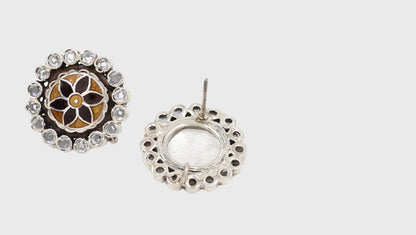 Heritage-Inspired Round Silver Stud Earrings