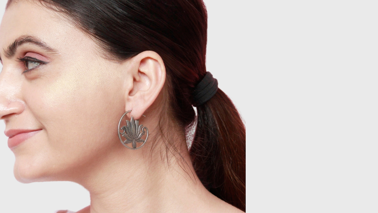 Intricate Samrina Silver Floral Earrings