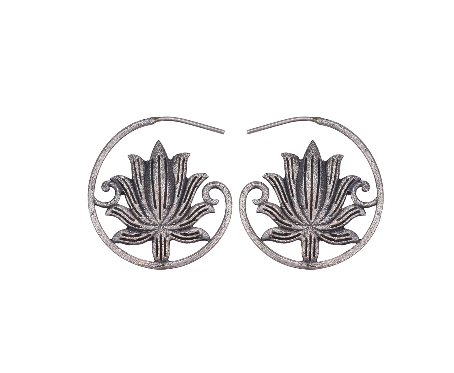 Samrina Silver Floral Earrings