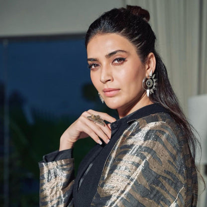Karishma Tanna In Sangeeta Boochra Jewellery