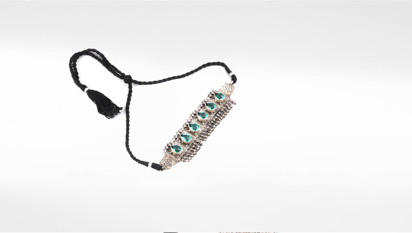 Glamorous Grace: Sangeeta Boochra Silver Handcrafted Necklace