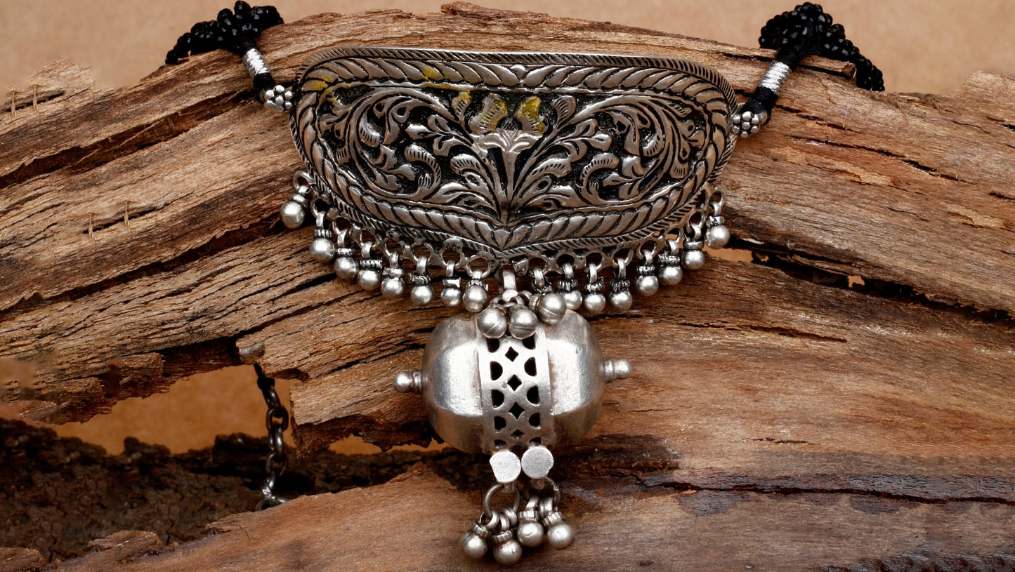 Mandaliya Silver  Necklace