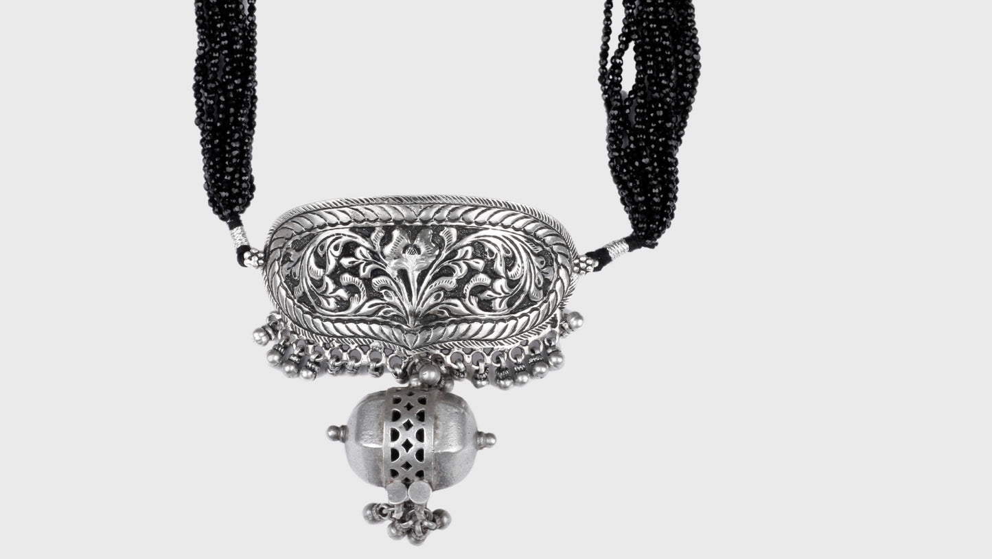 Mandaliya Silver  Necklace