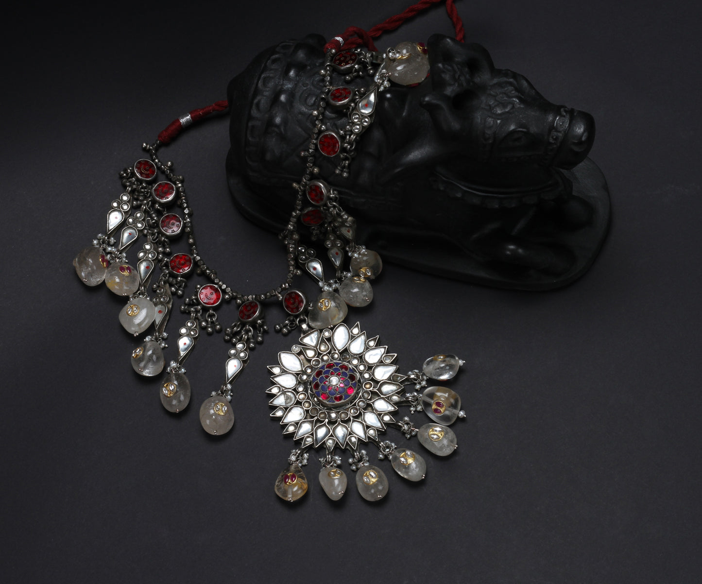 Sangeeta Boochra Silver Necklace With Kundan