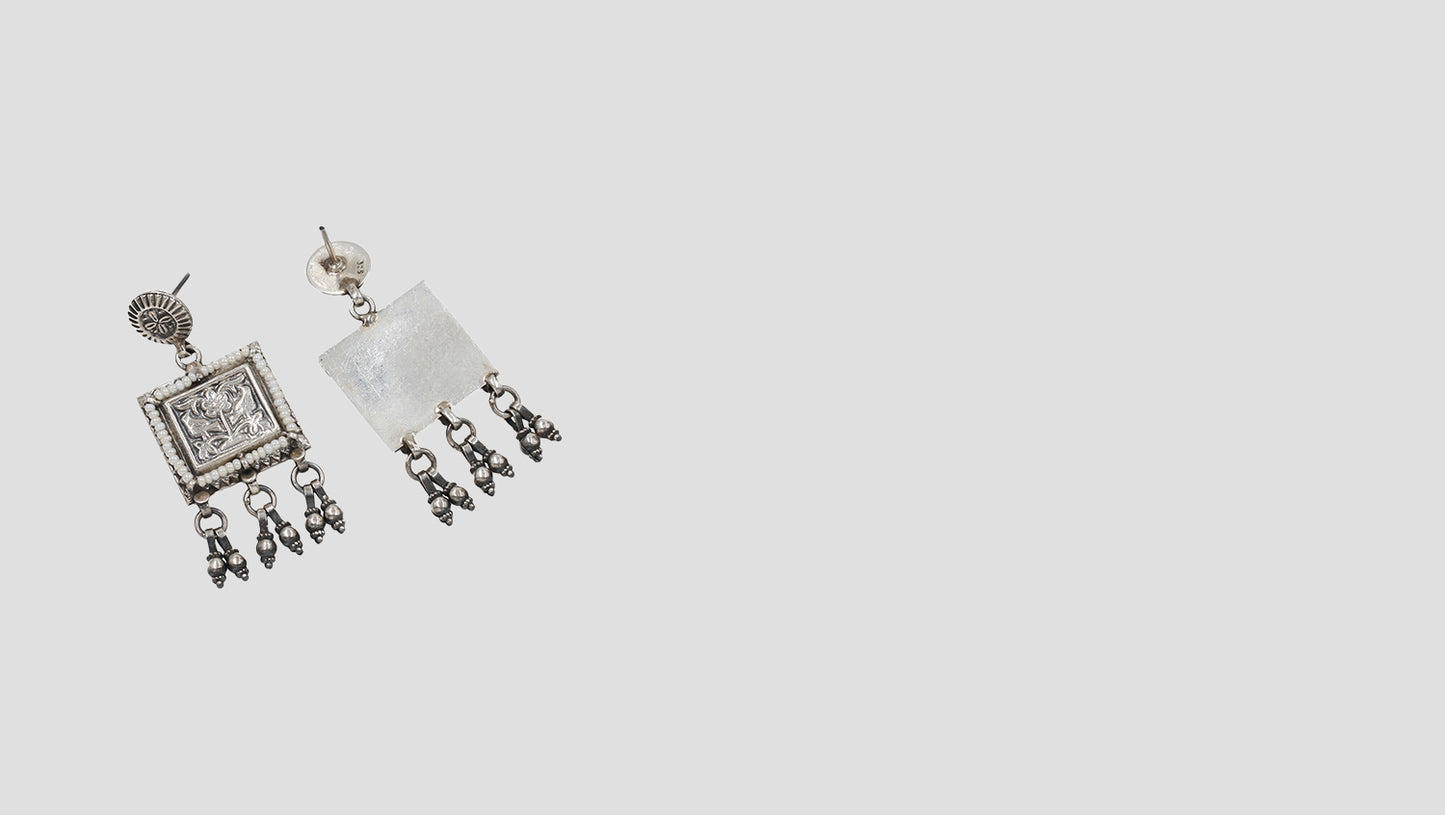 Regal Radiance: Sangeeta Boochra Silver Choker & Earring Set