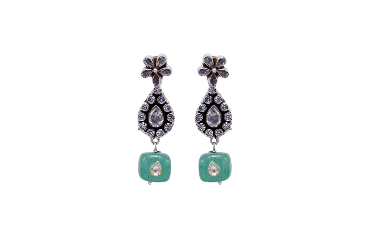 Vividh- Silver Nazmil Elegant Earrings