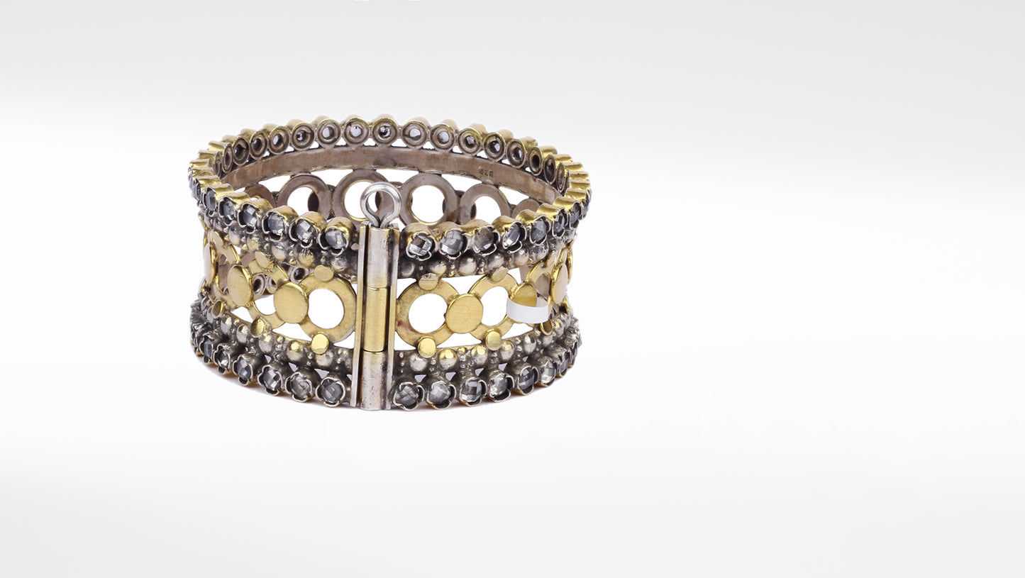 Sangeeta Boochra X Payal Singhal  Nasim Silver Openable Bangle