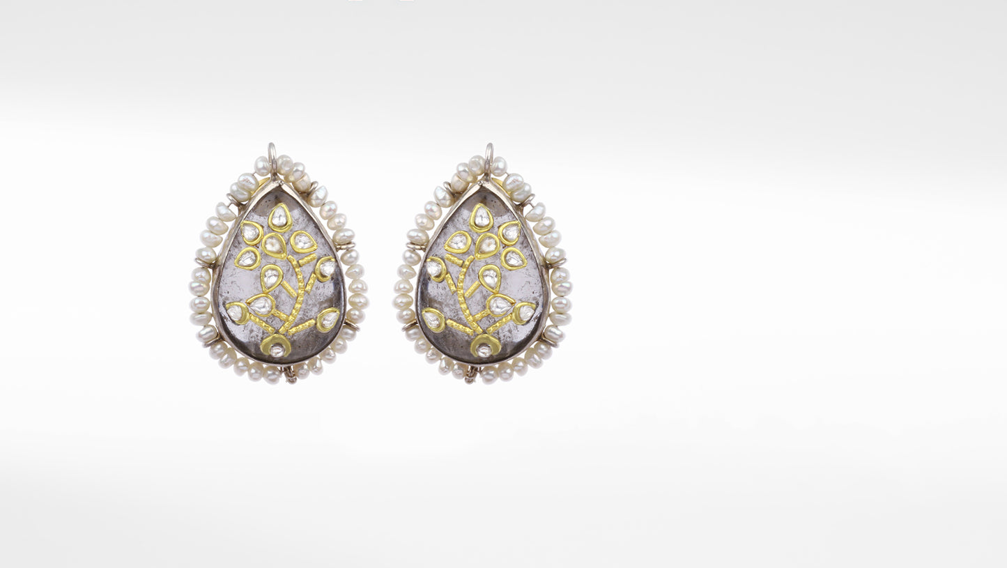 Sangeeta Boochra X Payal Singhal  Tahira Silver Crystal Stone Earring