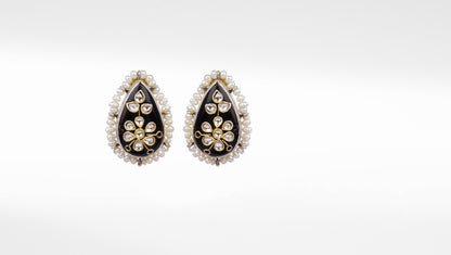 Sangeeta Boochra X Payal Singhal  Aayat Silver Earrings with Pearls