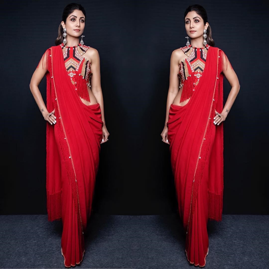 shilpa shetty in Silver Handcrafted Earrings and Ring