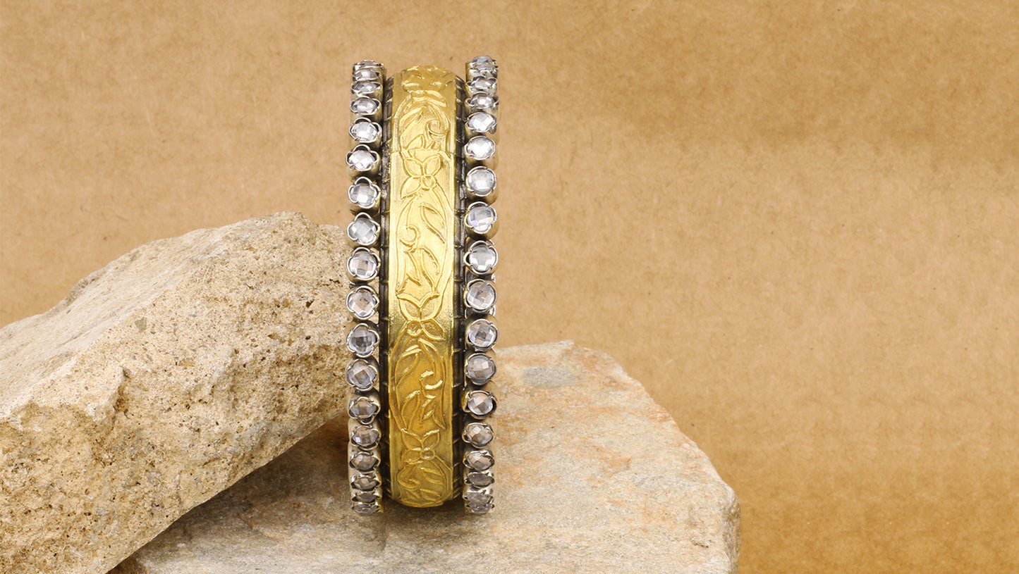 Silver Julia Bracelet with elegant design