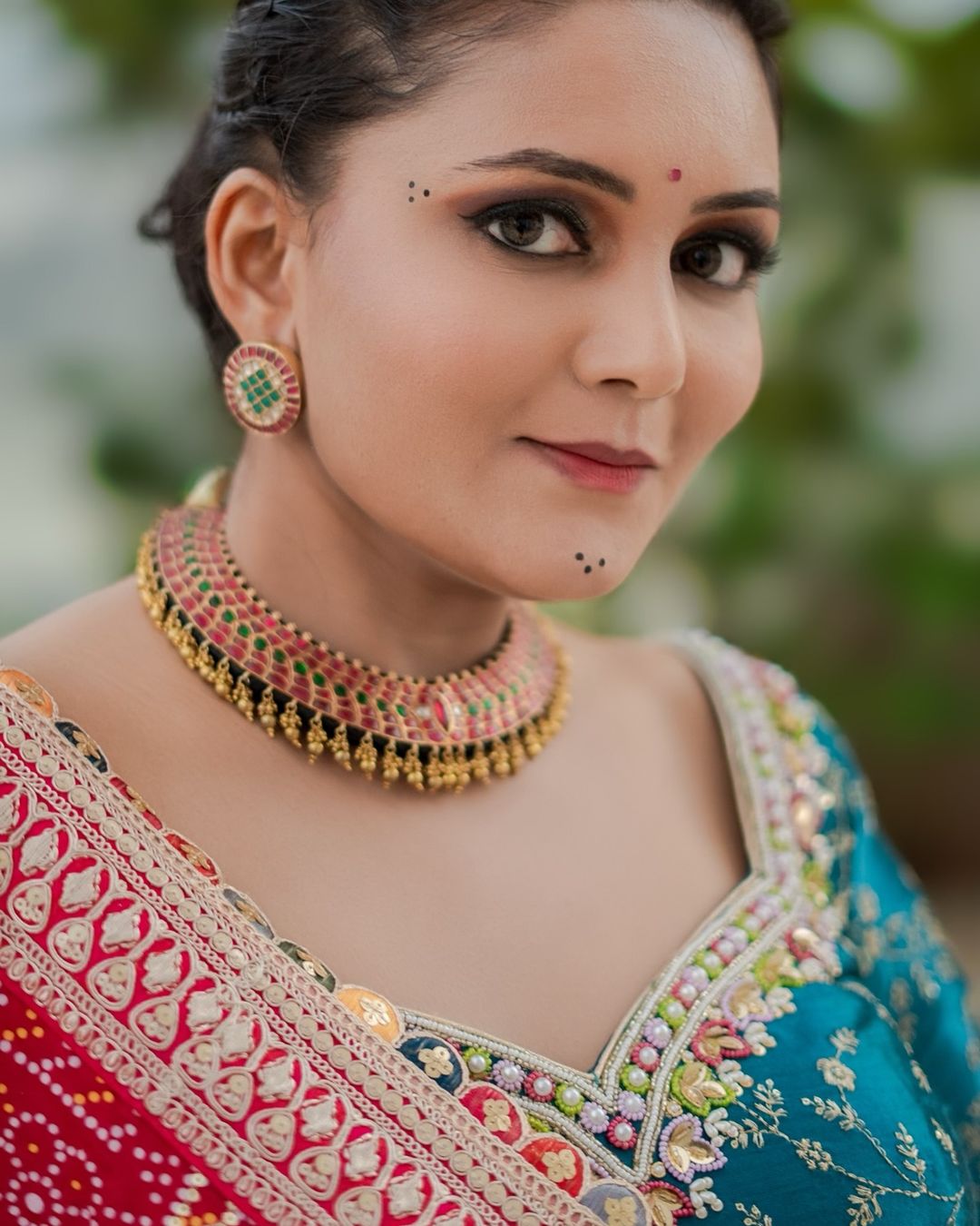 Manali Gandhi’s Stunning Look with Sangeeta Boochra Silver Jewellery