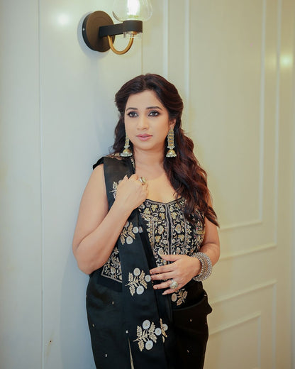 Shreya Ghoshal in Sangeeta Boochra Handcrafted Jewellery