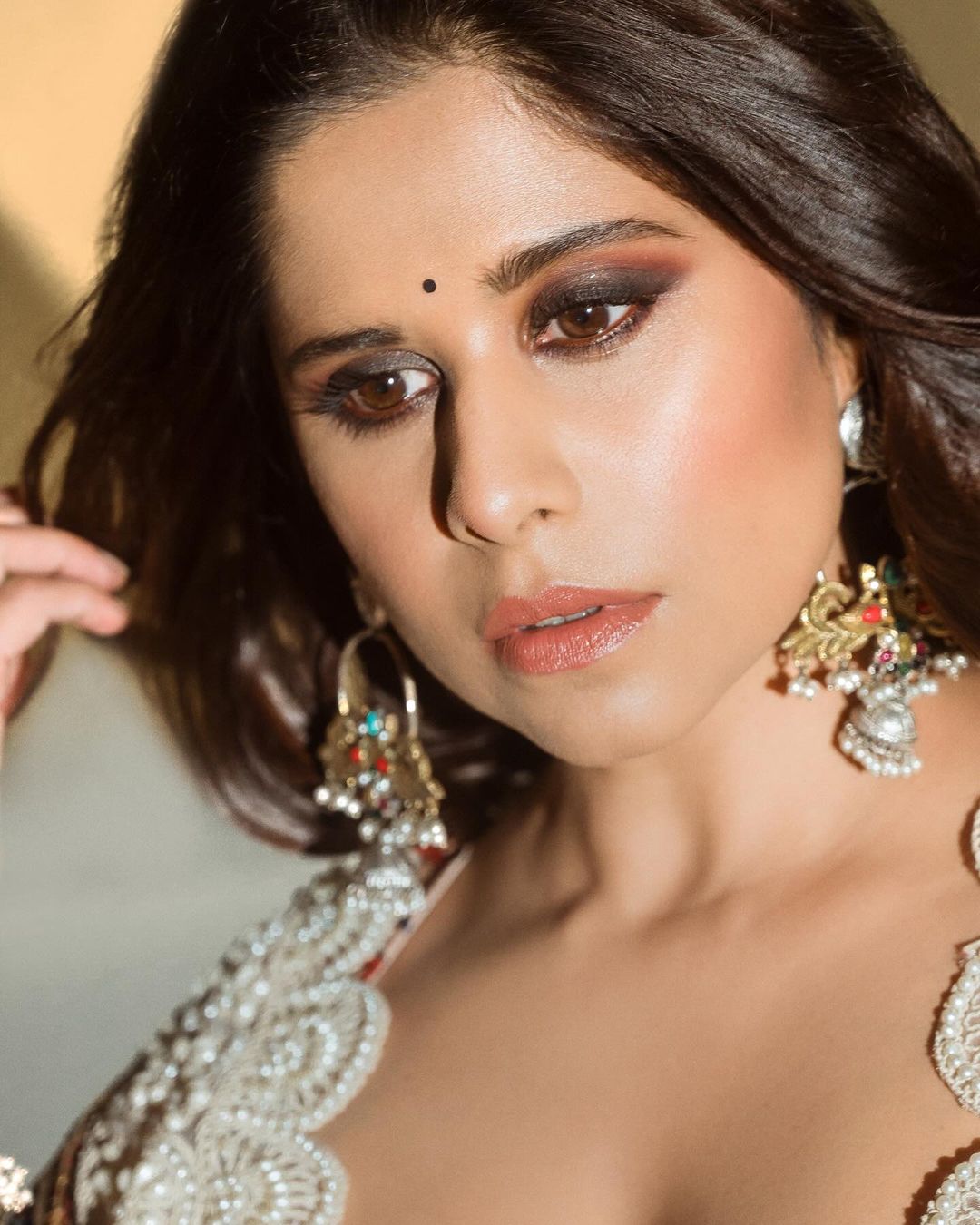 Sai Tamhankar Embodies Elegance with Sangeeta Boochra Jewelry