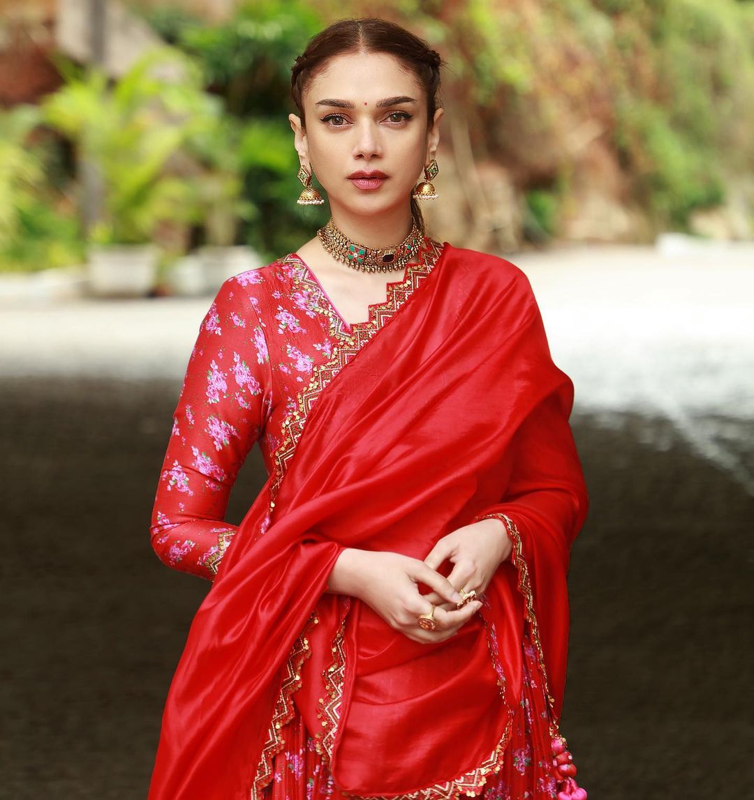 Aditi Rao Hydari in Sangeeta Boochra Jewellery