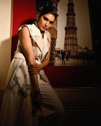 Karishma Tanna In Sangeeta Boochra Silver Jewellery