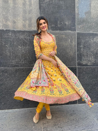 Charming Kriti Sanon in Sangeeta Boochra Earrings