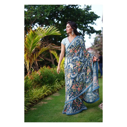 Mukti Mohan In Silver Earring