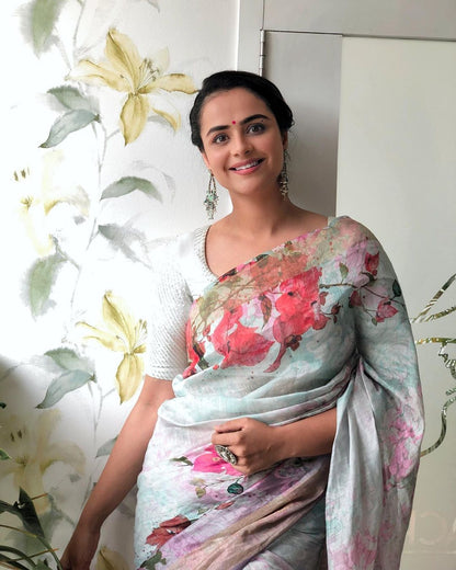 Prachi Tehlan In Silver Jewellery