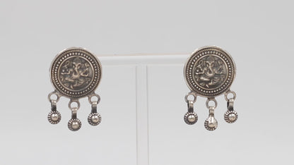 Sangeeta Boochra Silver Earring