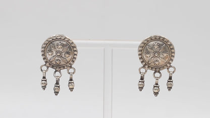 Sangeeta Boochra Silver Earring