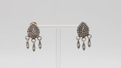 Sangeeta Boochra Silver Earring