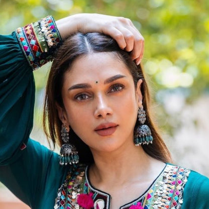 Aditi Rao Hydari In Silver Earring