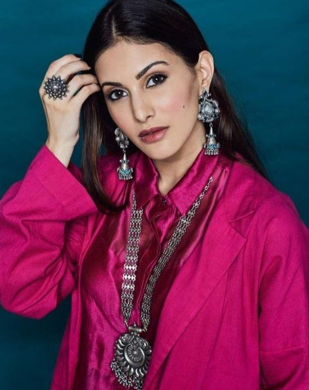 Amyra Dastur in Sangeeta Boochra Silver Handmade Earrings And Necklace-Earrings-Sangeeta Boochra