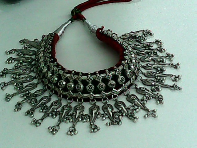 Nitibha Kaul in Silver Necklace-Earrings-Sangeeta Boochra