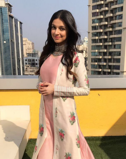 Divya Khosla Kumar in Silver Necklace-Earrings-Sangeeta Boochra