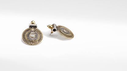 Sangeeta Boochra Silver Earrings