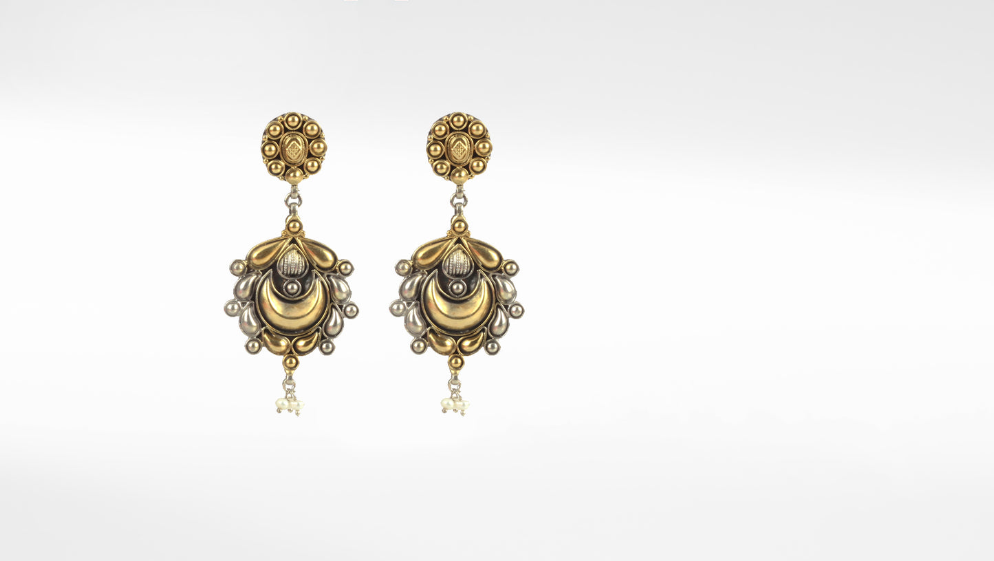 Sangeeta Boochra Silver Earrings