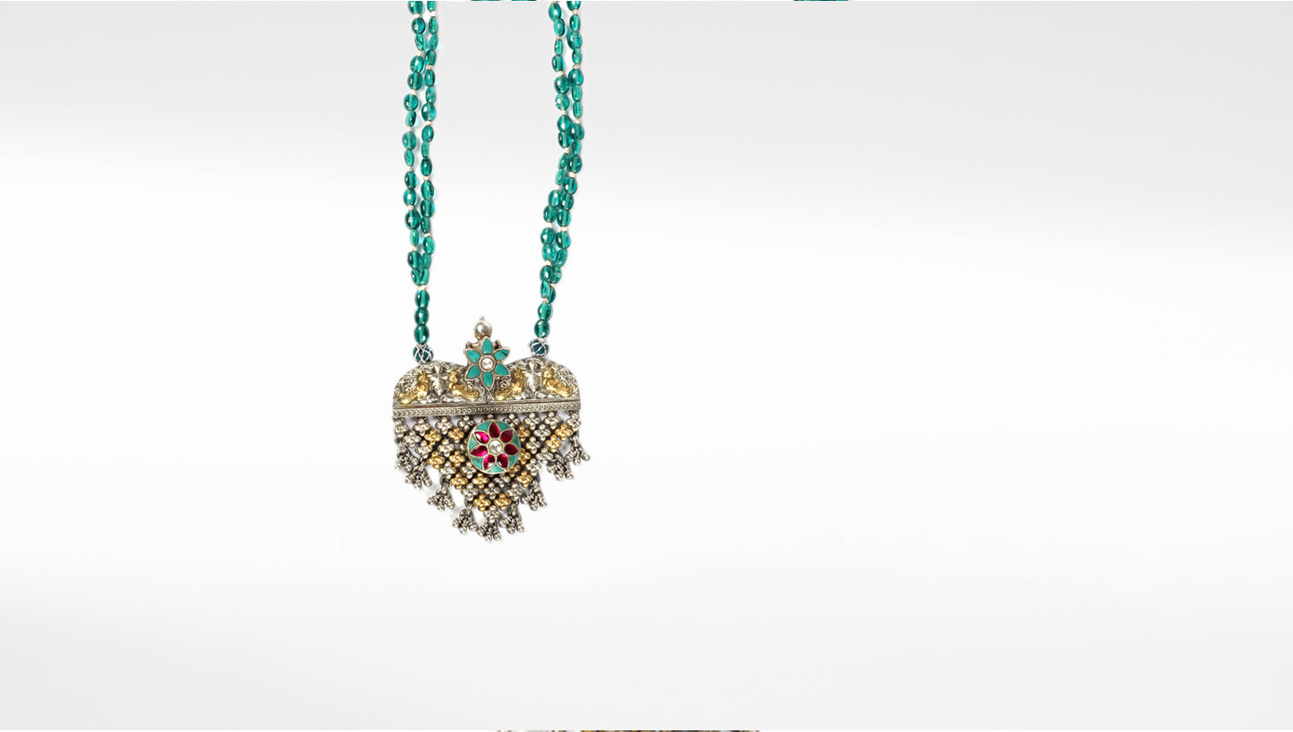 Sangeeta Boochra Silver Necklace