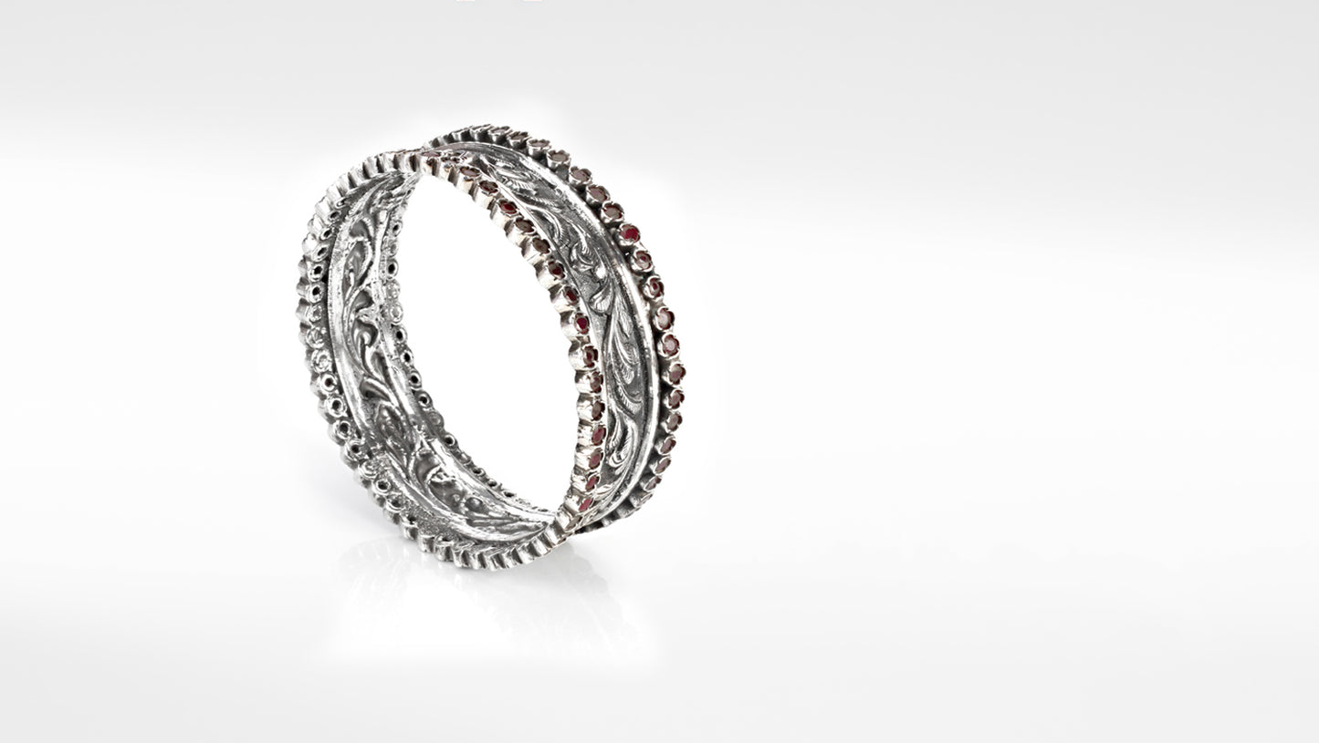 Sangeeta Boochra Silver Bangle