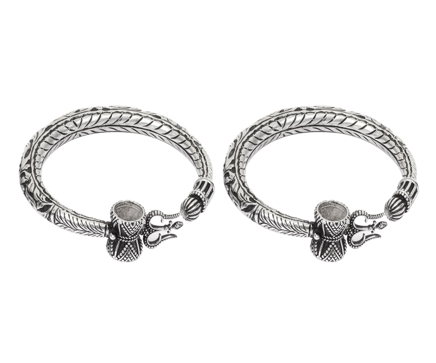 Sangeeta Boochra Tribal Silver Bracelets