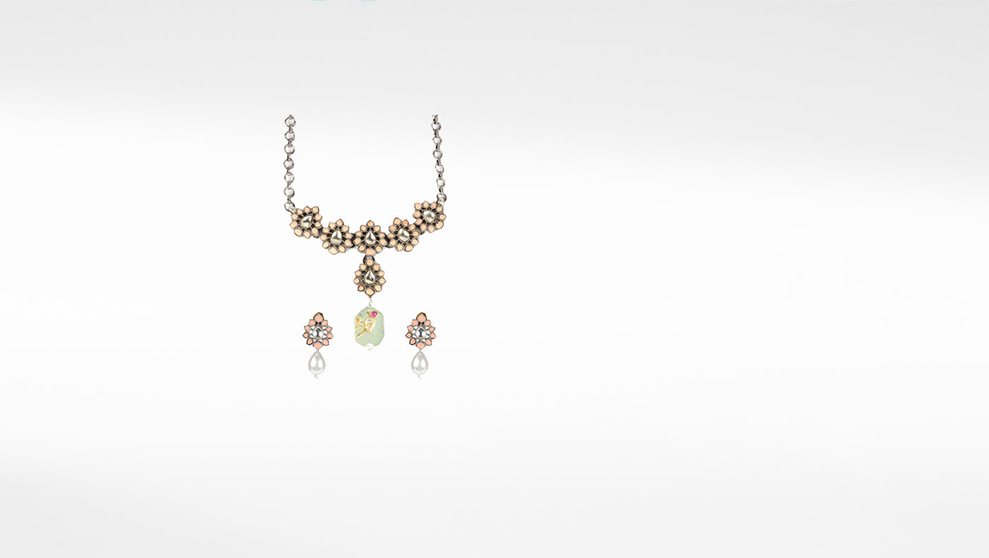 Seher Silver Necklace with Pearl Drop Earrings