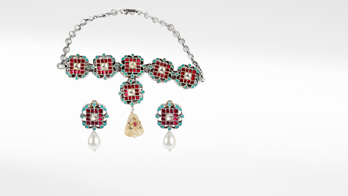 Mariyam Silver Kundan Necklace with Stone Earrings