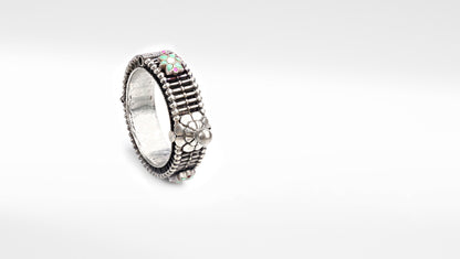 Stylish Silver Bangle adorned with Kundan and Emerald Stone