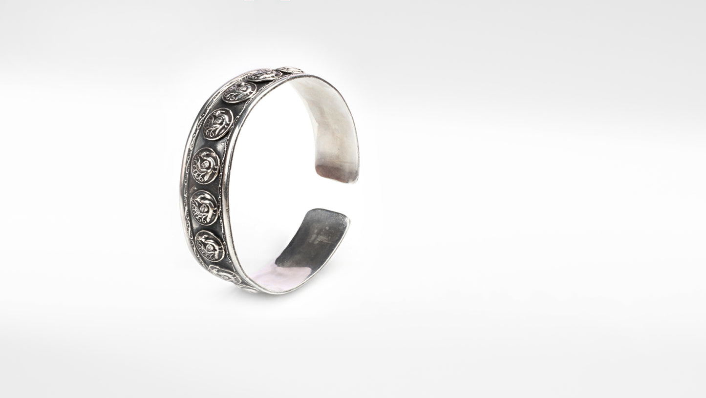 Sangeeta Boochra Silver Bangle