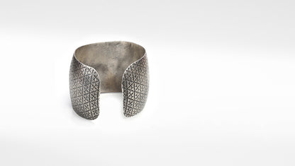 Sangeeta Boochra Silver Bangle