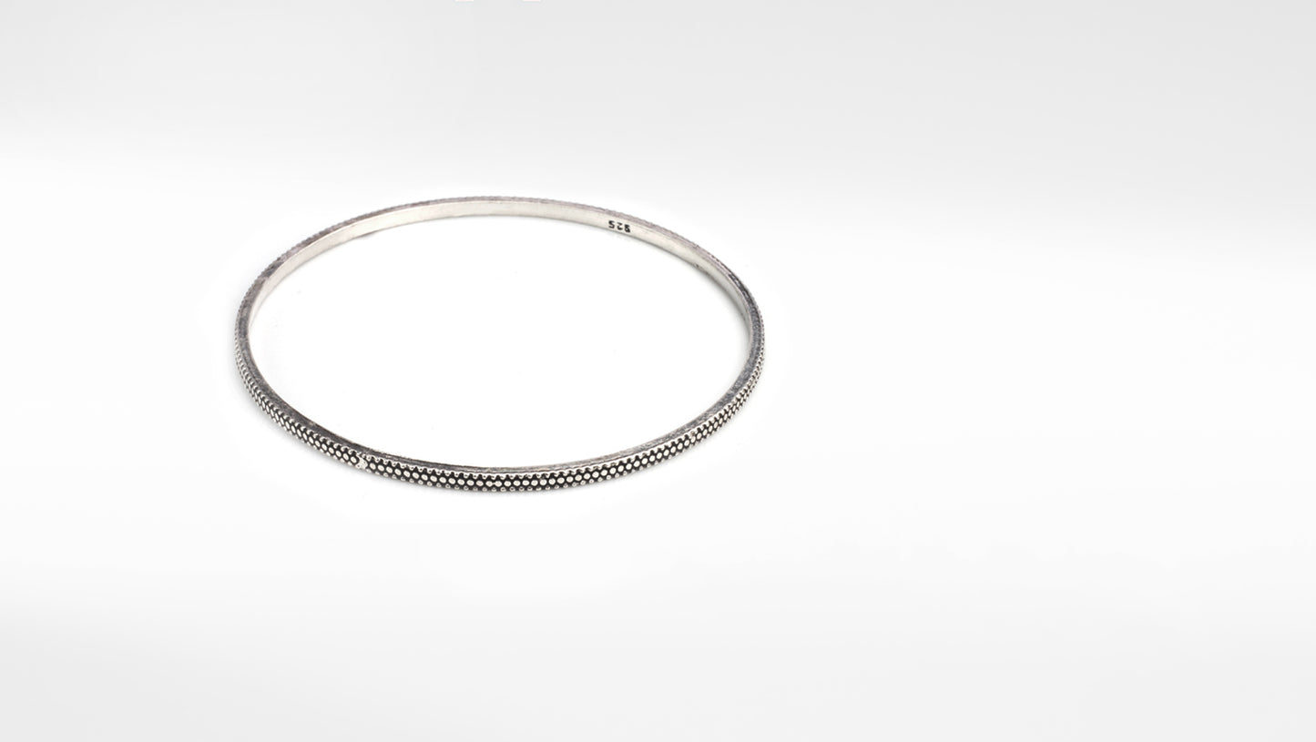 Sangeeta Boochra Silver Bangle