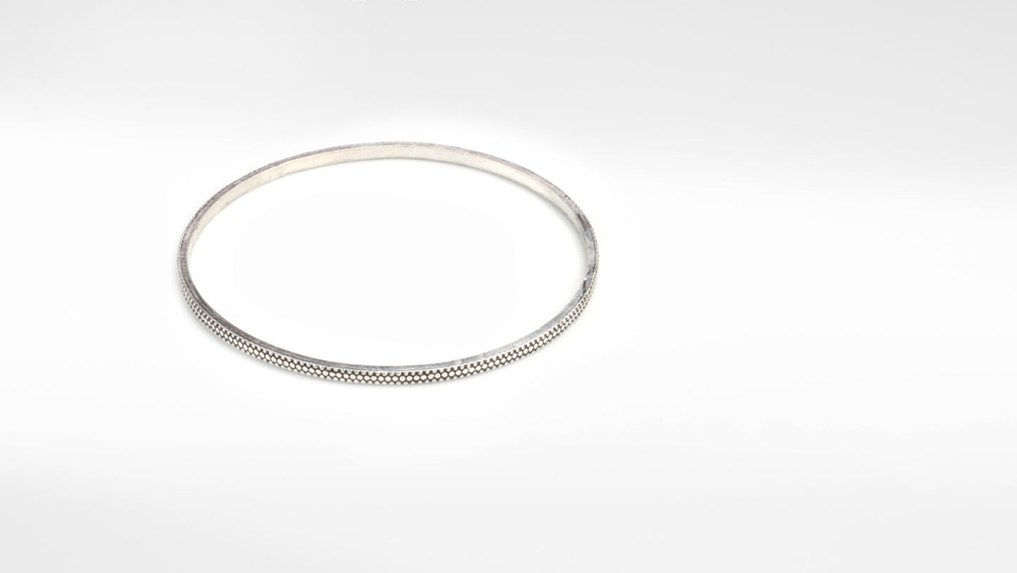 Sangeeta Boochra Silver Bangle