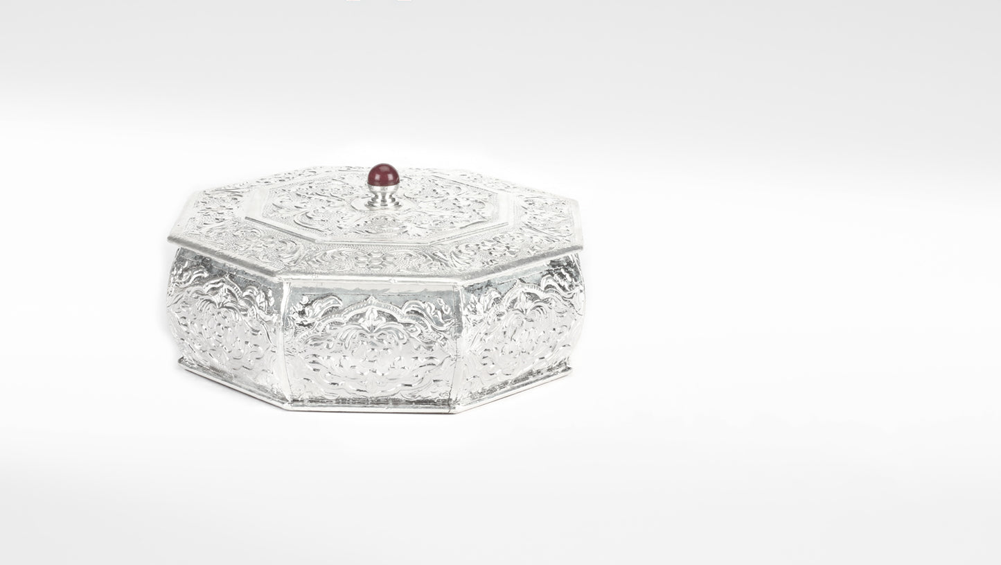 Sangeeta Boochra Sterling Silver Box