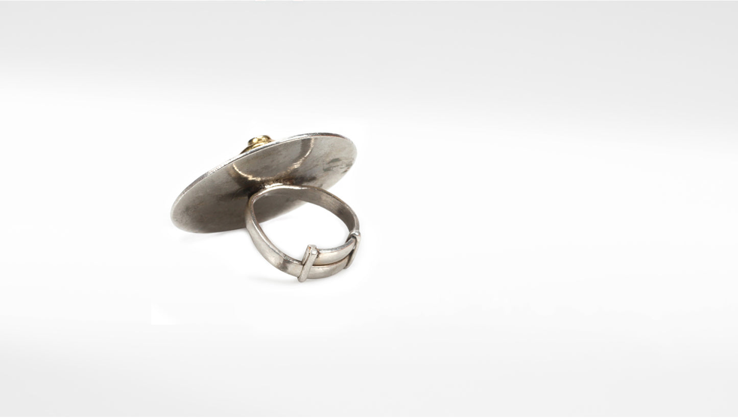 Sangeeta Boochra Silver Ring