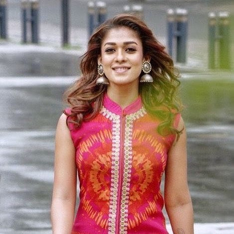 Nayanthara Kurian in Silver Jhumki-Earrings-Sangeeta Boochra