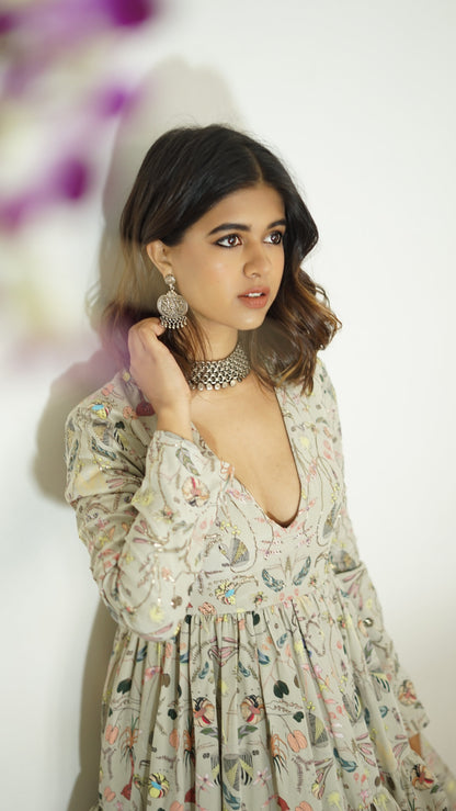 Sanjana Sanghi in Silver Necklace-Earrings-Sangeeta Boochra